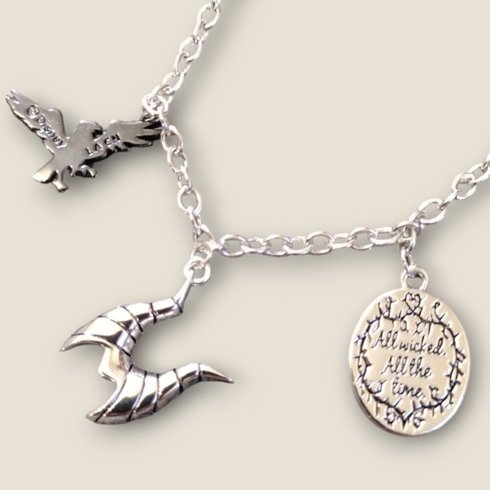 Disney Villains Charm  Bracelet All Wicked All The Time